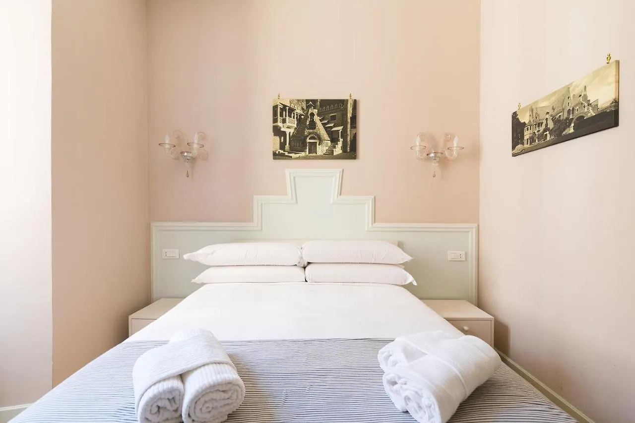 Guest house Queen Meg Roma Italy