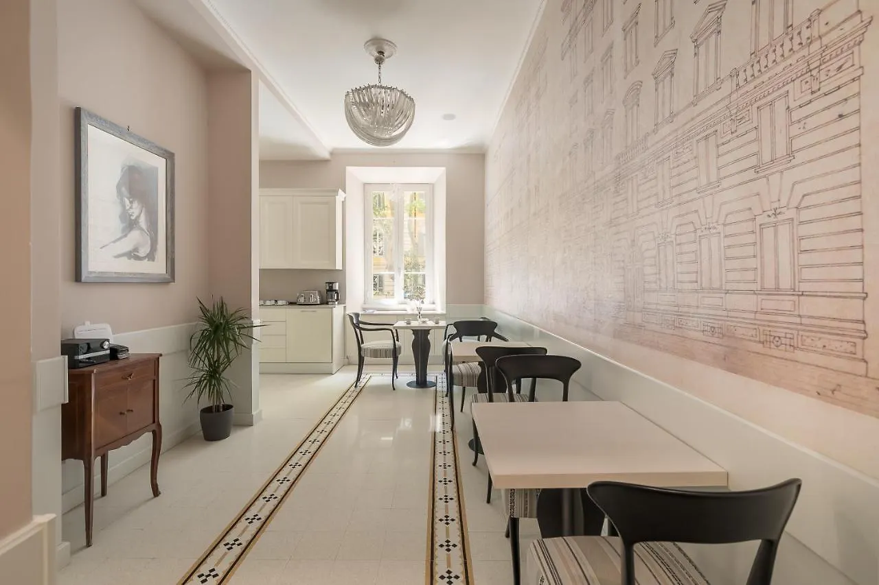 Queen Meg Roma Guest house Rome